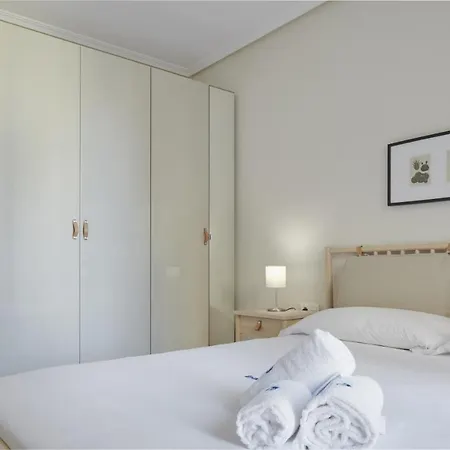 Xingola - Basque Apartment *